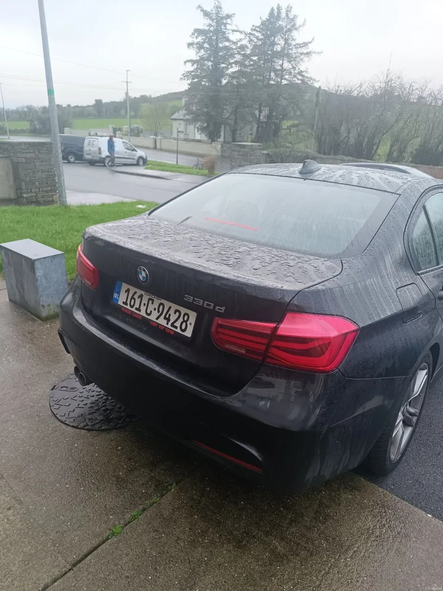 BMW 3-Series 2016 - Image 2