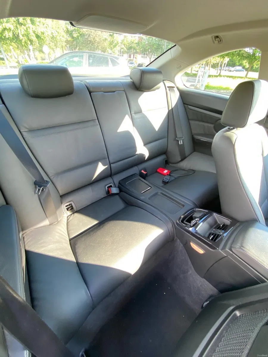 BMW E92 320i Automatic - Image 4