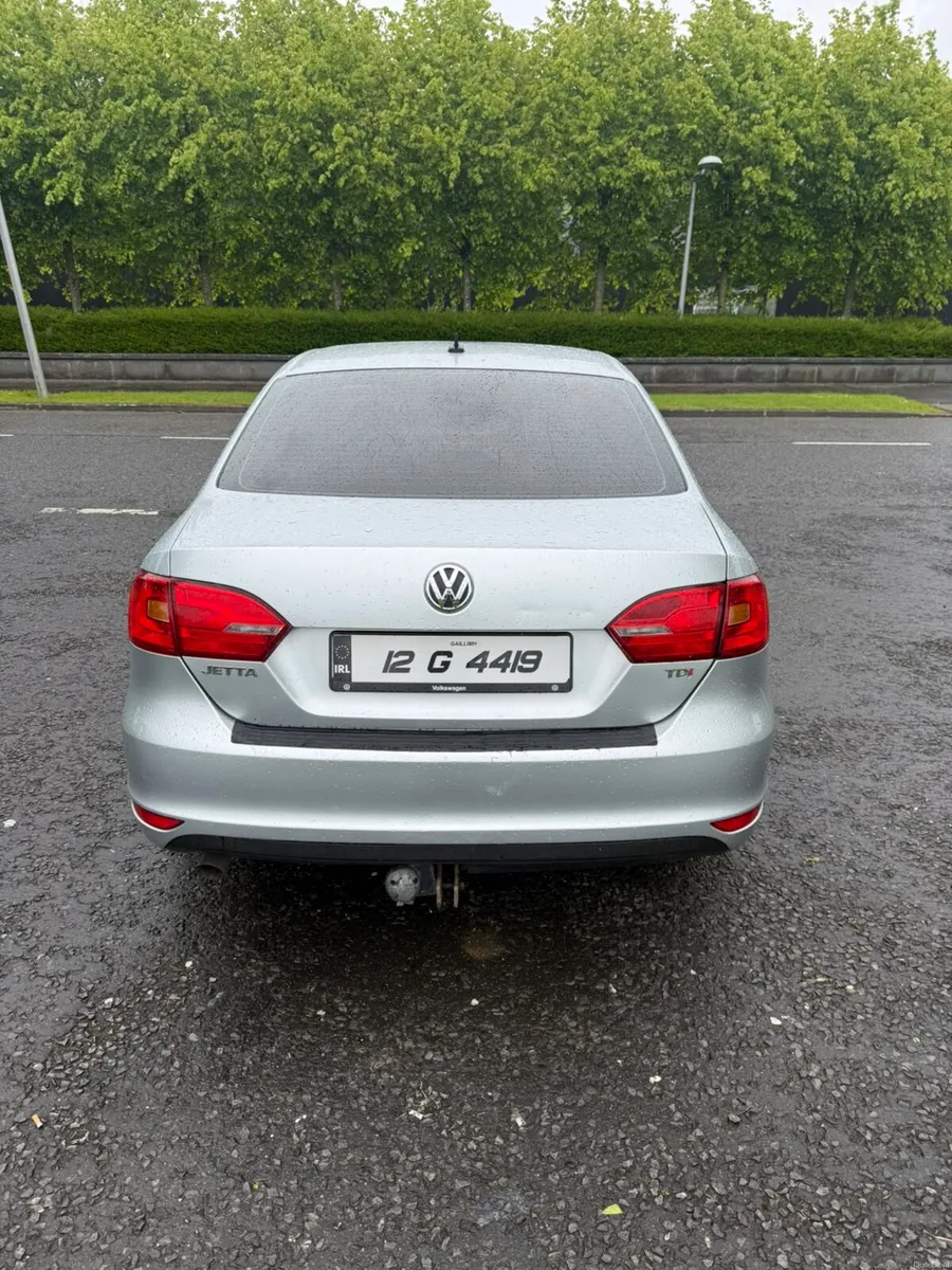2012 VW 1.6 Diesel Jetta - Image 2