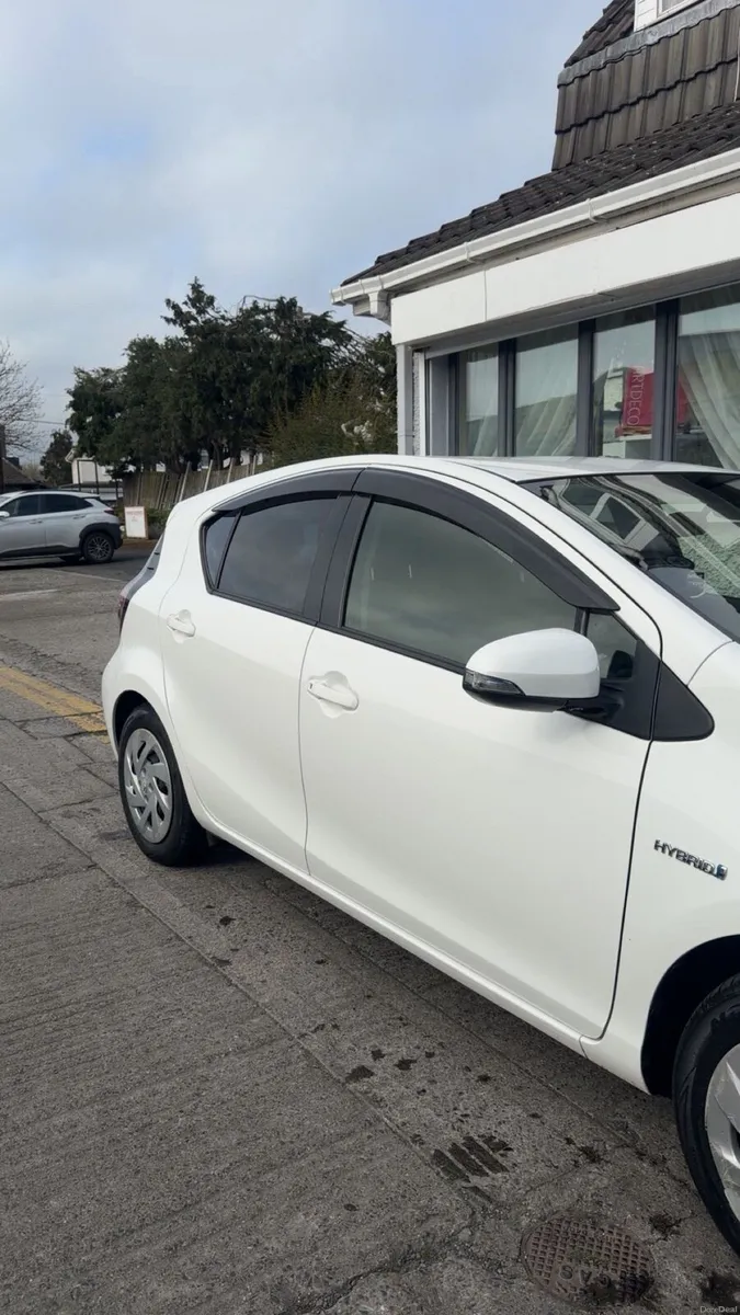 Car - Image 3