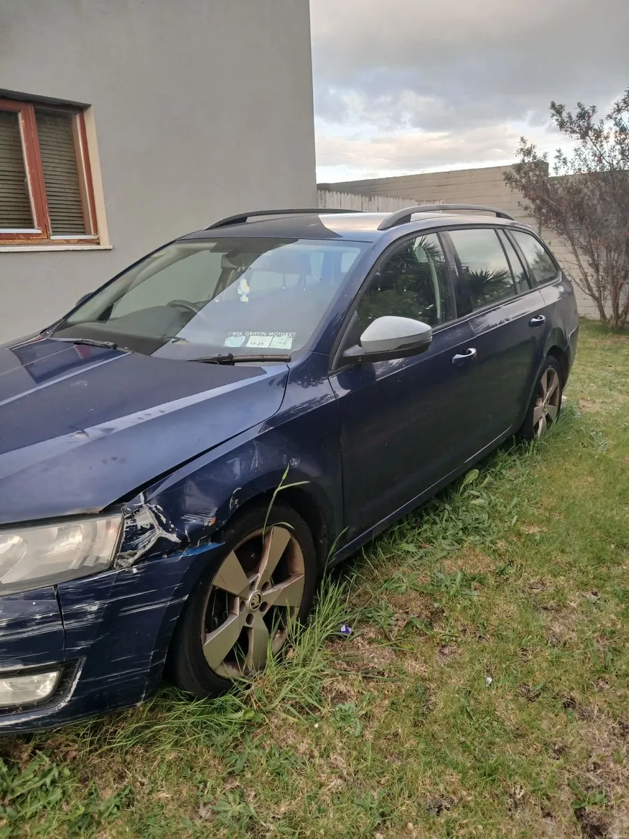 Skoda Octavia 2015 - Image 3