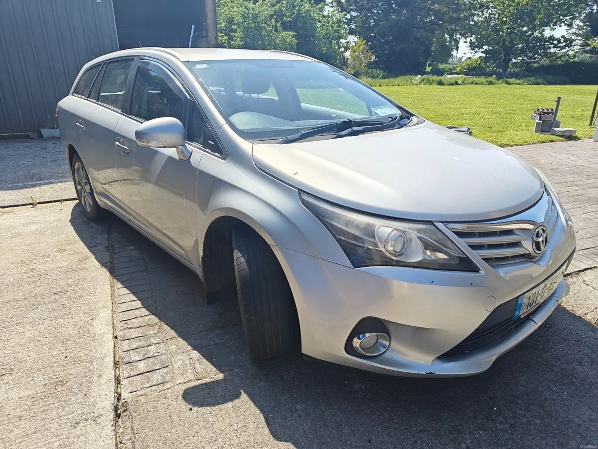 Toyota Avensis 2013 2.0L D - Image 2