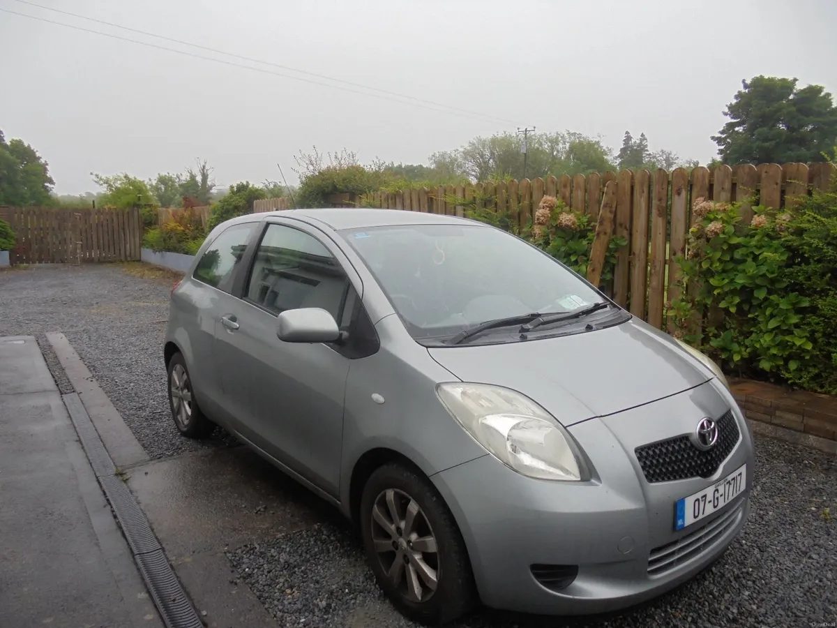 Toyota Yaris 2007 - Image 4