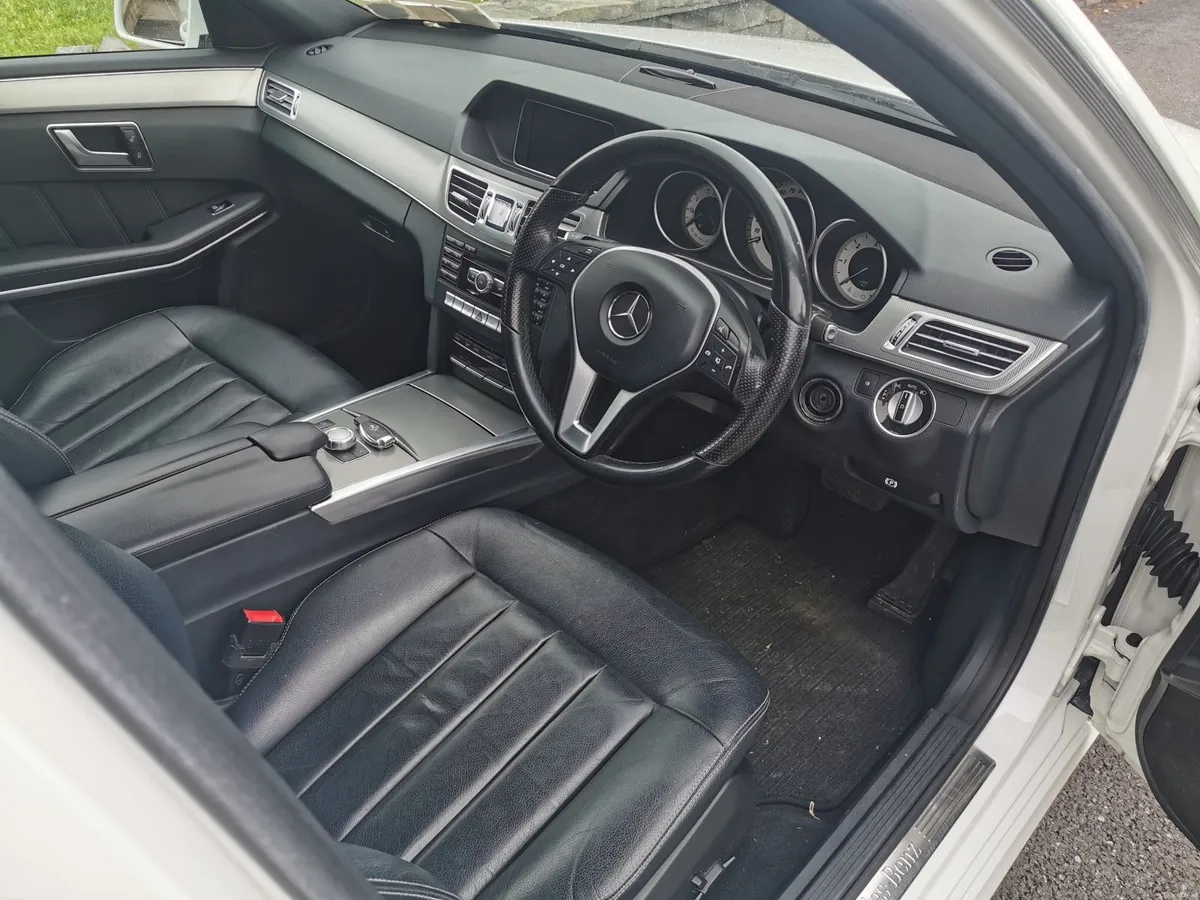 Mercedes-Benz E-Class 2014 - Image 4