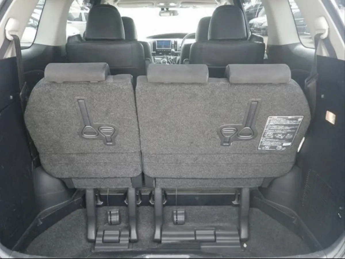 2013 Toyota Estima Self Charging Hybrid -New NCT! - Image 4