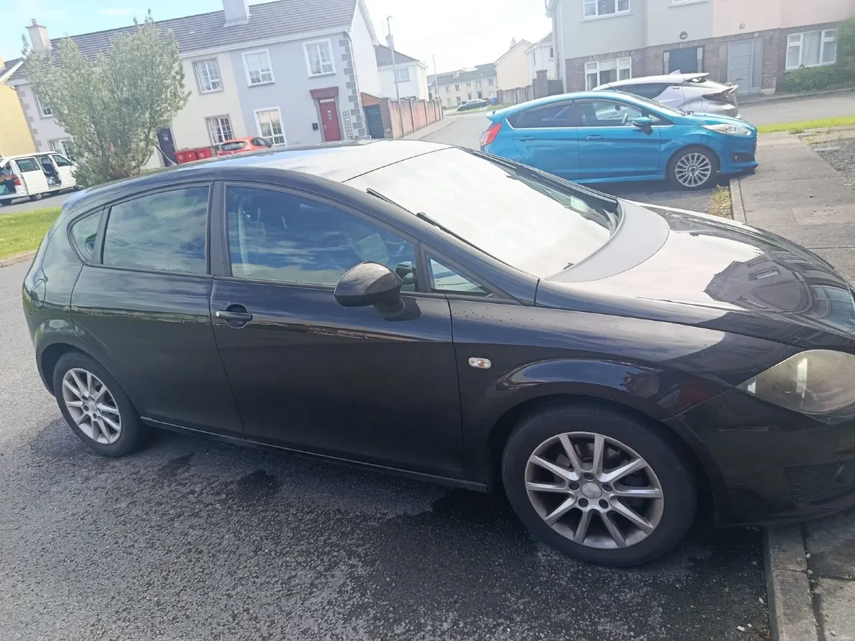 SEAT Leon 2010 - Image 2