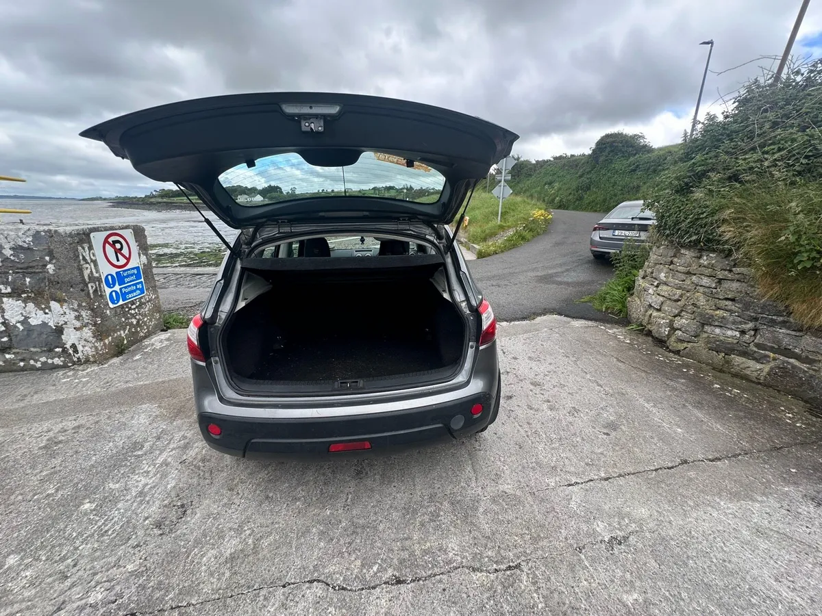 Nissan Qashqai 2011 - Image 4