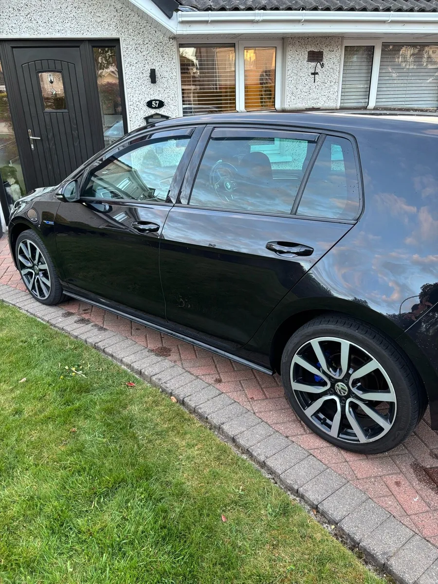 Volkswagen Golf gte - Image 4