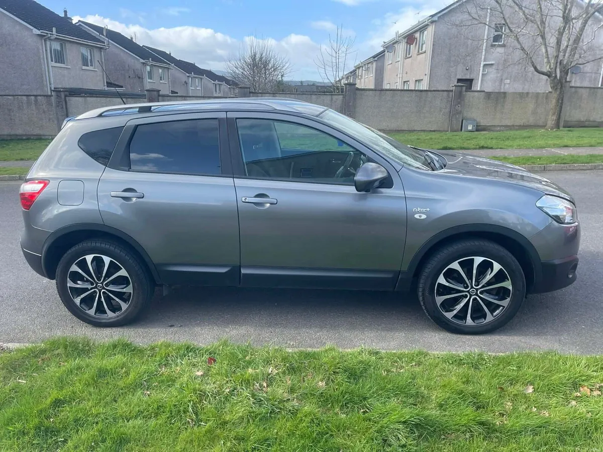 Nissan Qashqai N-Tec, High Spec 2012 - Image 2