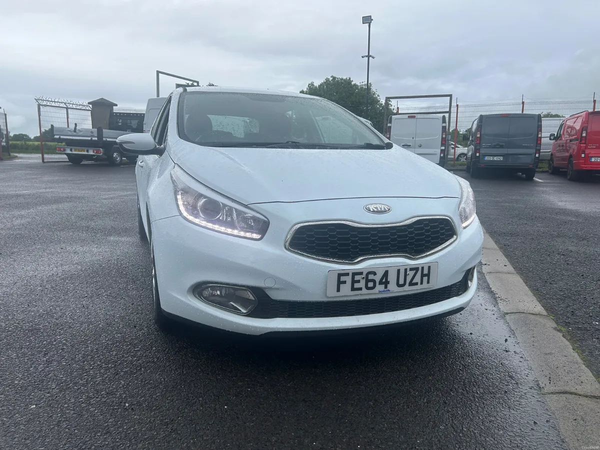 2014 Kia Ceed 1.6 CRDI Auto - Image 3