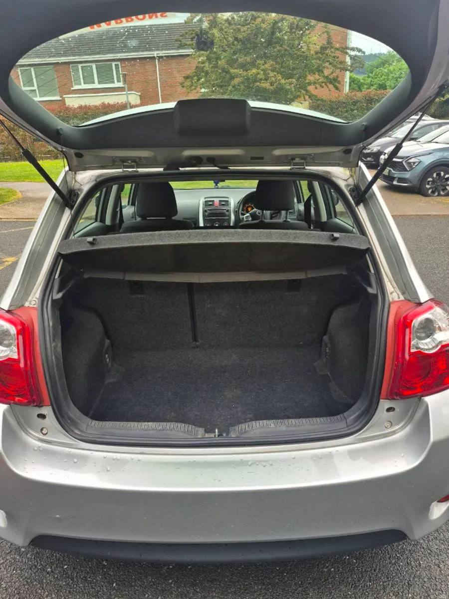 Toyot Auris - Image 4