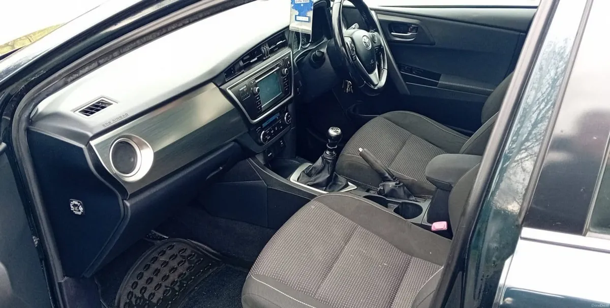 Toyota Auris - Image 3