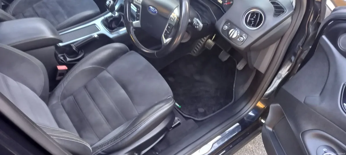 Ford Mondeo 2013 - Image 2