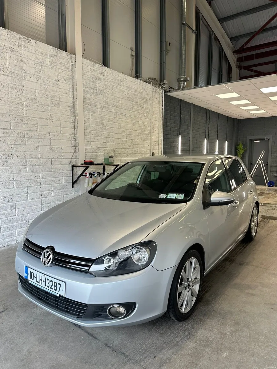 2010 Volkswagen Golf GT 2.0L TDI (140 hp) - Image 2