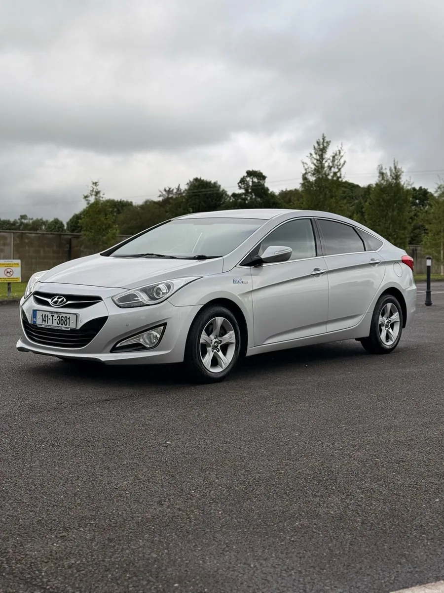 Hyundai i40 Fresh NCT TAX - Image 1