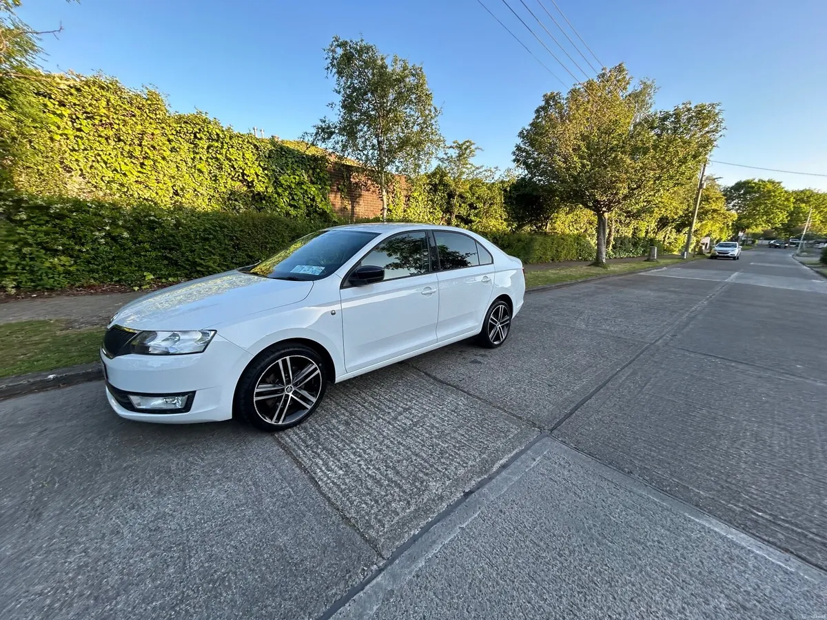 Skoda Rapid 2015 - Image 1