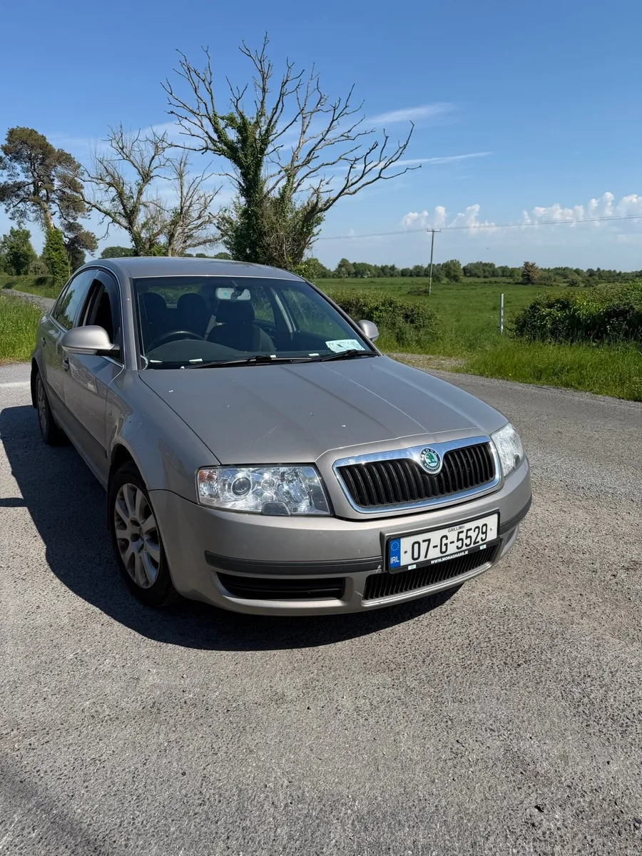 Skoda Superb - Image 1