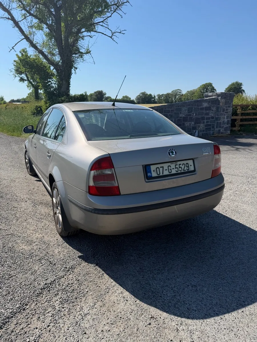 Skoda Superb - Image 3