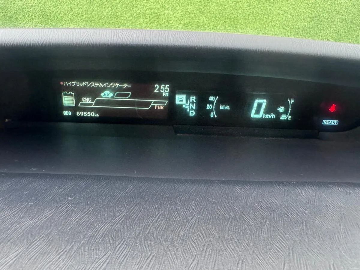 Toyota Prius 2013 - Image 6