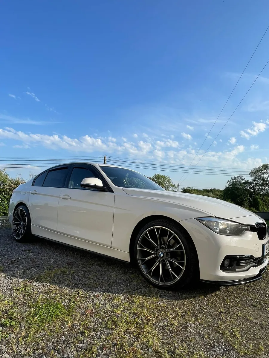 BMW F30 2016 - Image 6