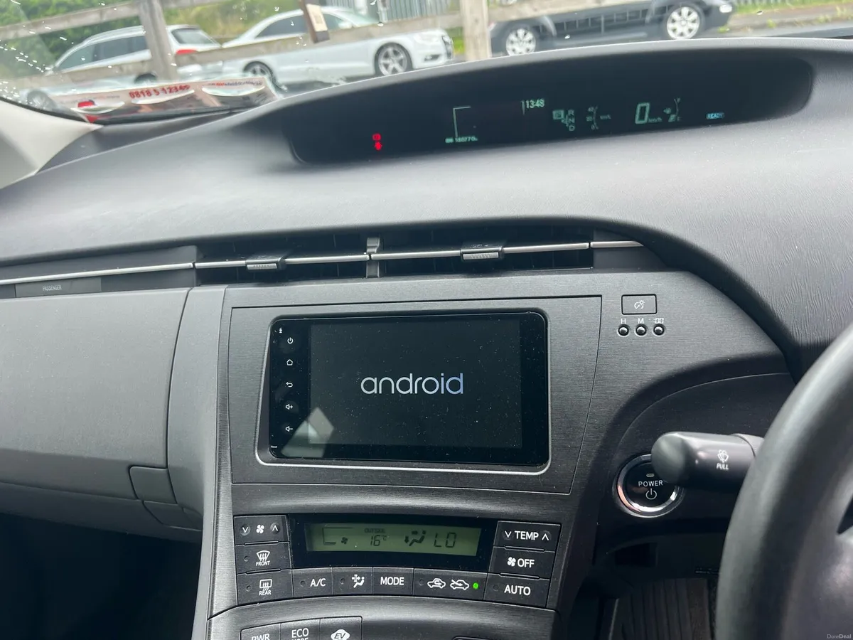 2011 Prius - Image 2