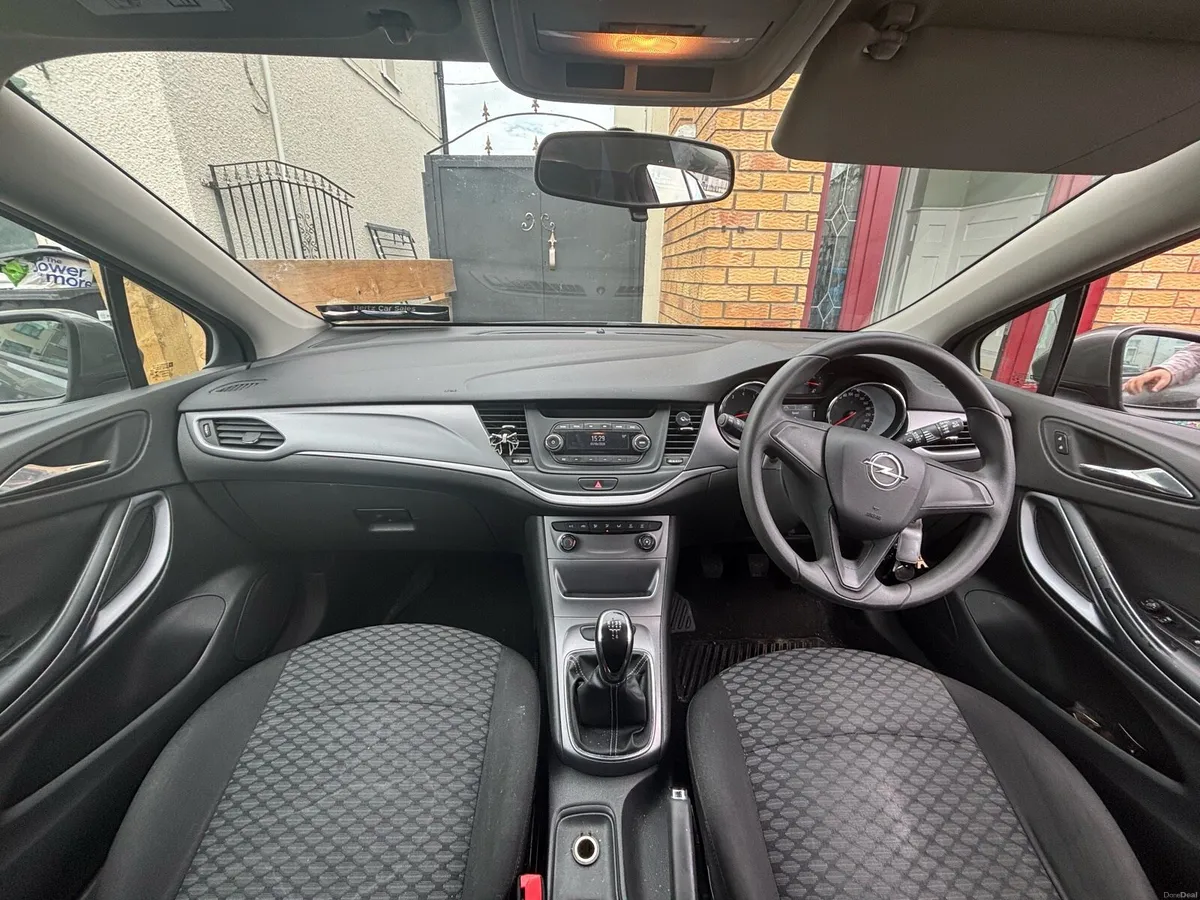 Opel Astra - Image 5