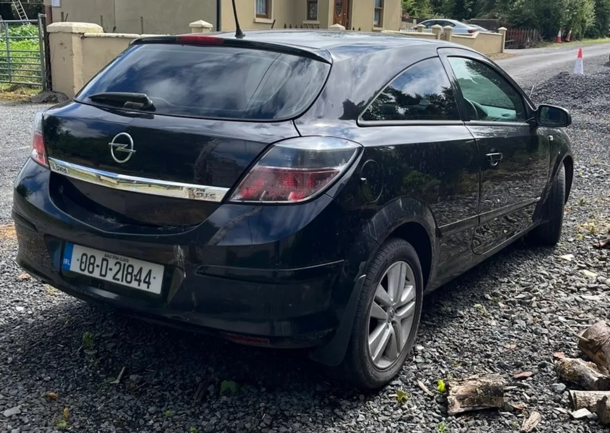 Opel Astra - Image 2
