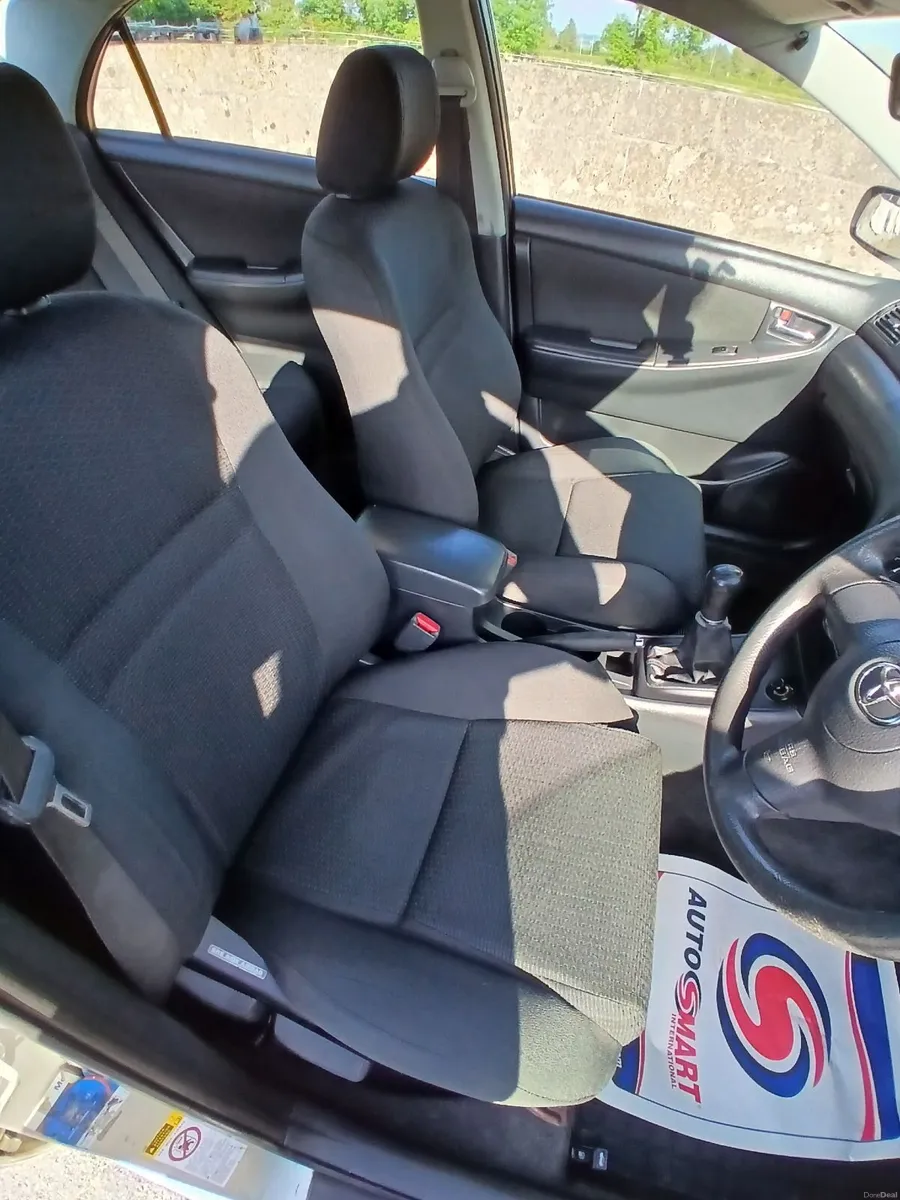 Toyota Corolla 2004 - Image 4
