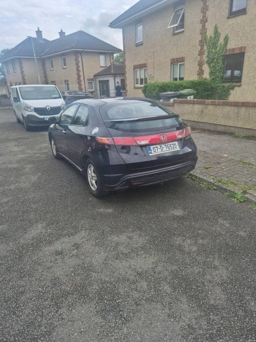 Honda civic - Image 3