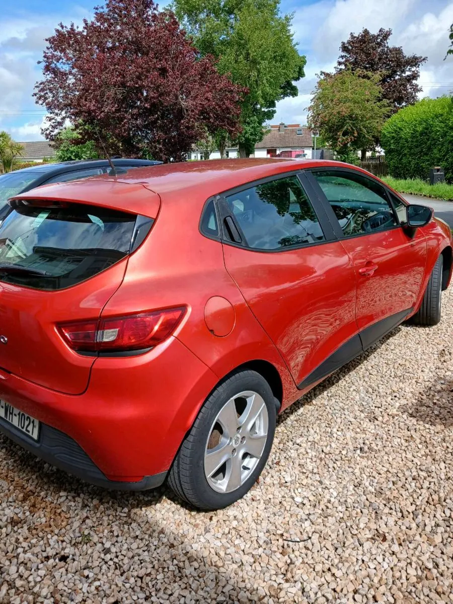 Car - Image 3