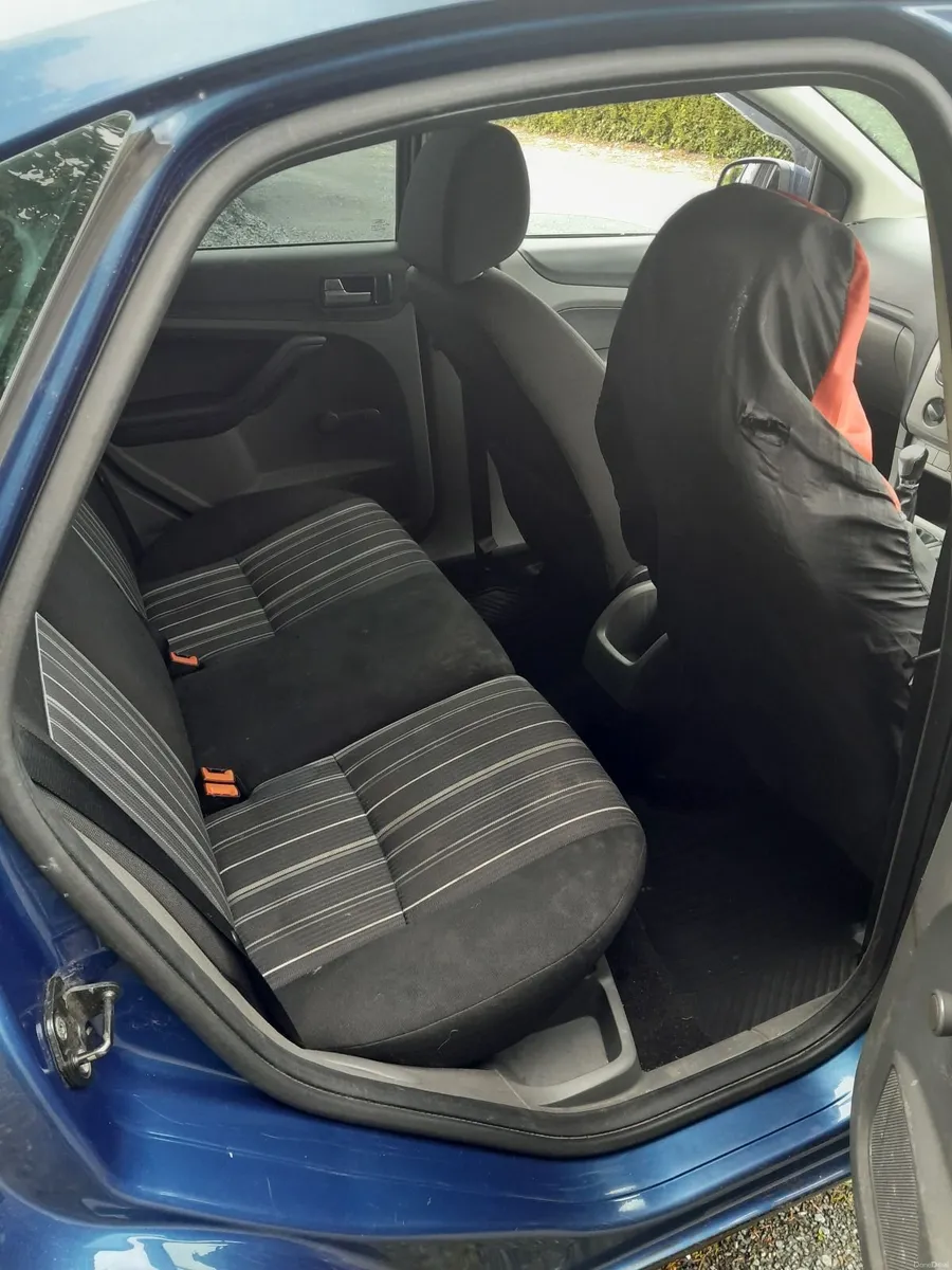 Ford Focus 2009 - Image 3