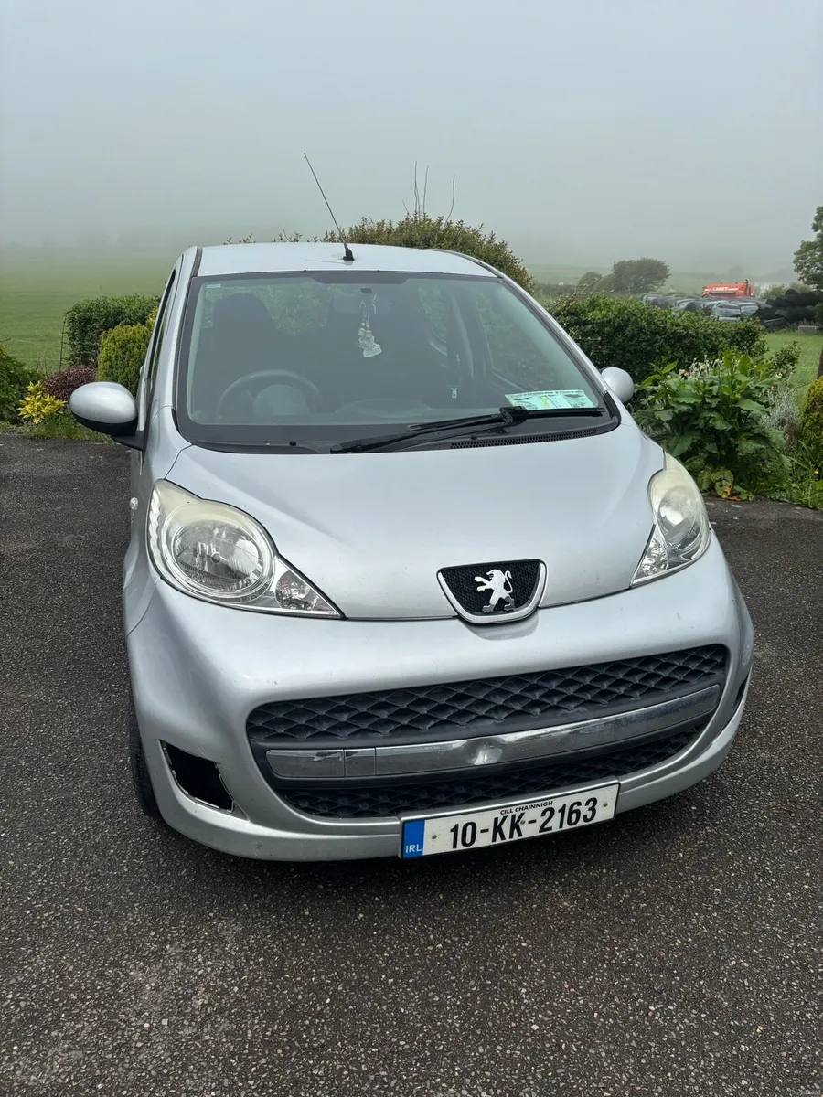 Peugeot 107, €2000 open to offers - Image 1