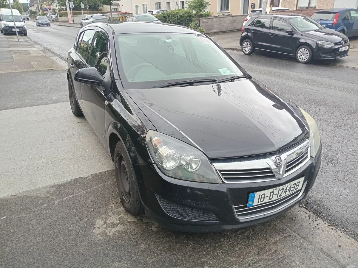 Vauxhall Astra 2010 - Image 1