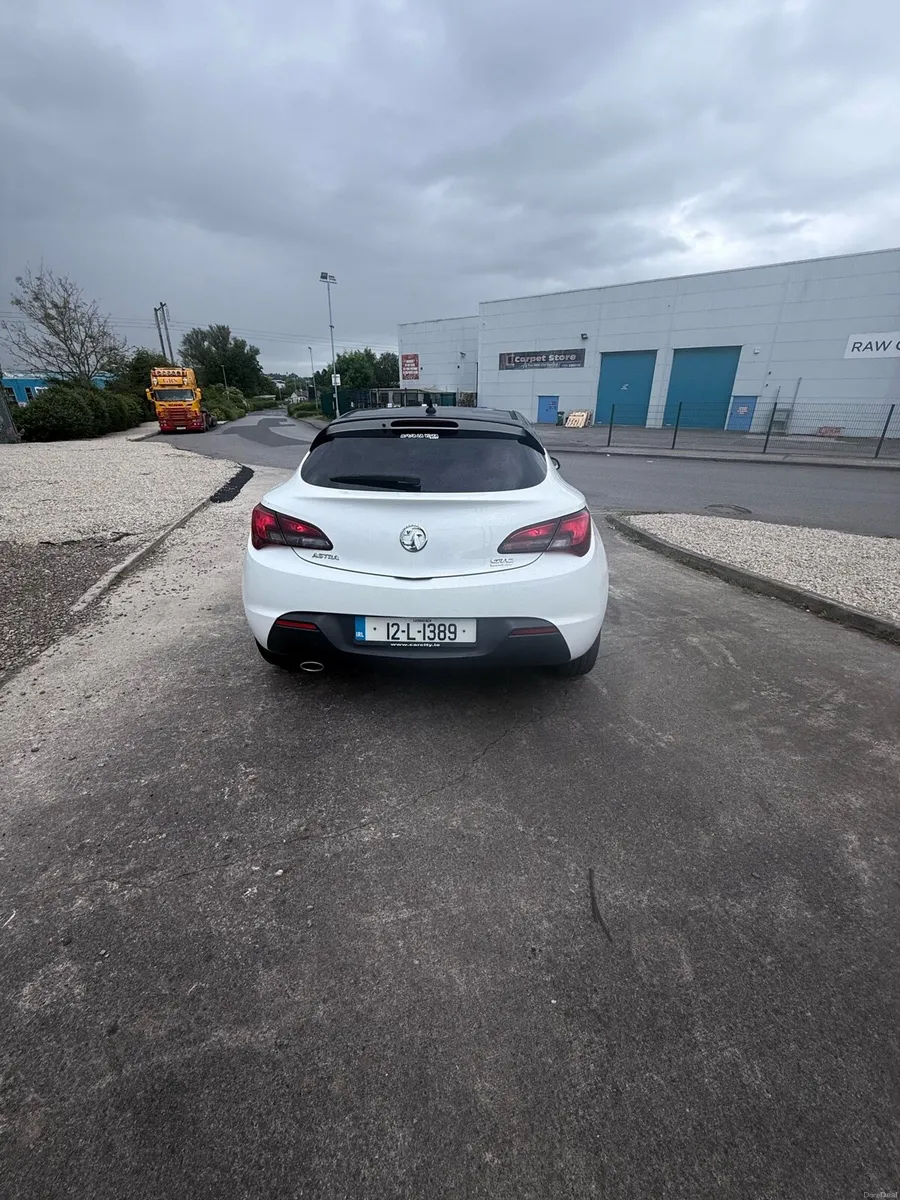 Vauxhall Astra Gtc 2.0 Diesel - Image 4
