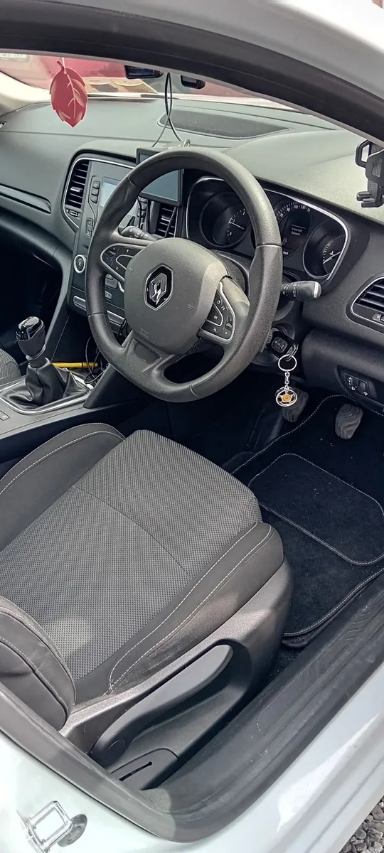 Renault Megane 2017 - Image 4