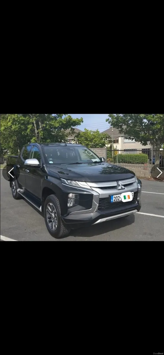 Mitsubishi L200. also a Toyota Land Cruiser 00. - Image 1