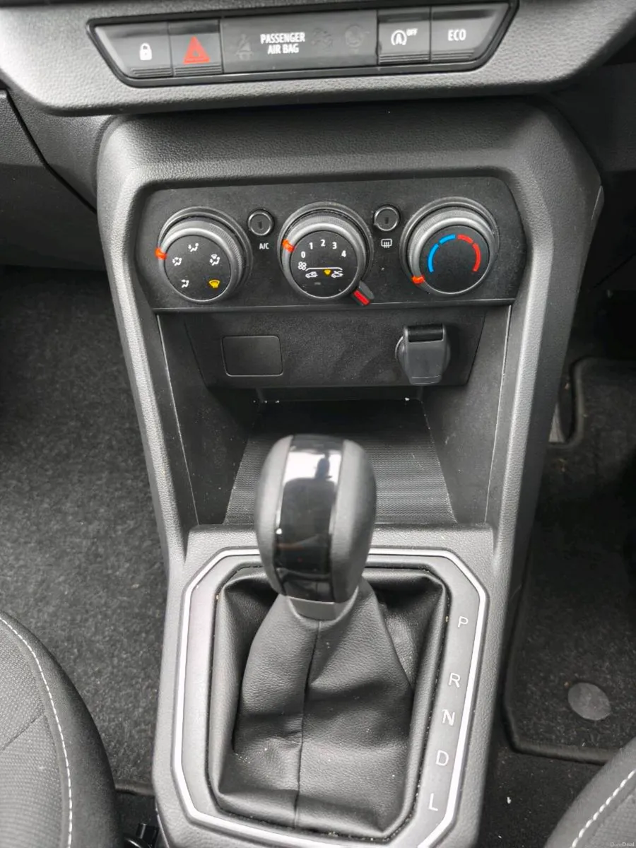 Dacia Sandero Stepway CVT Expression 2024 - Image 4