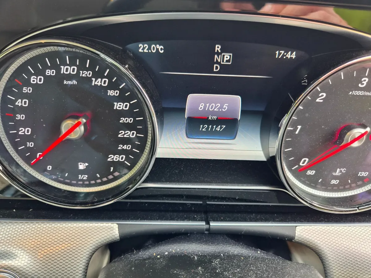 Mercedes-Benz E-Class 2017 - Image 3