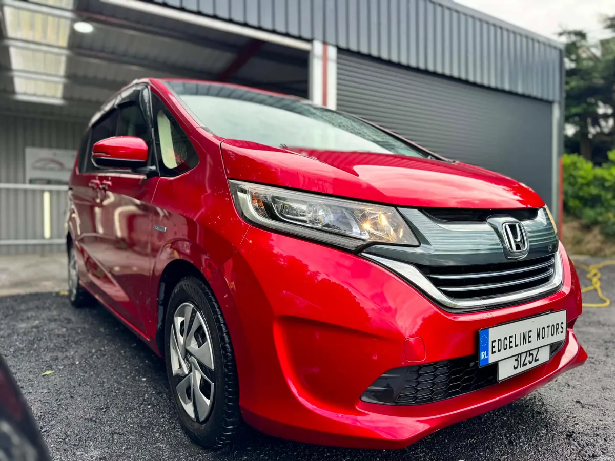 Honda Freed 182  G package Hybrid - Image 3