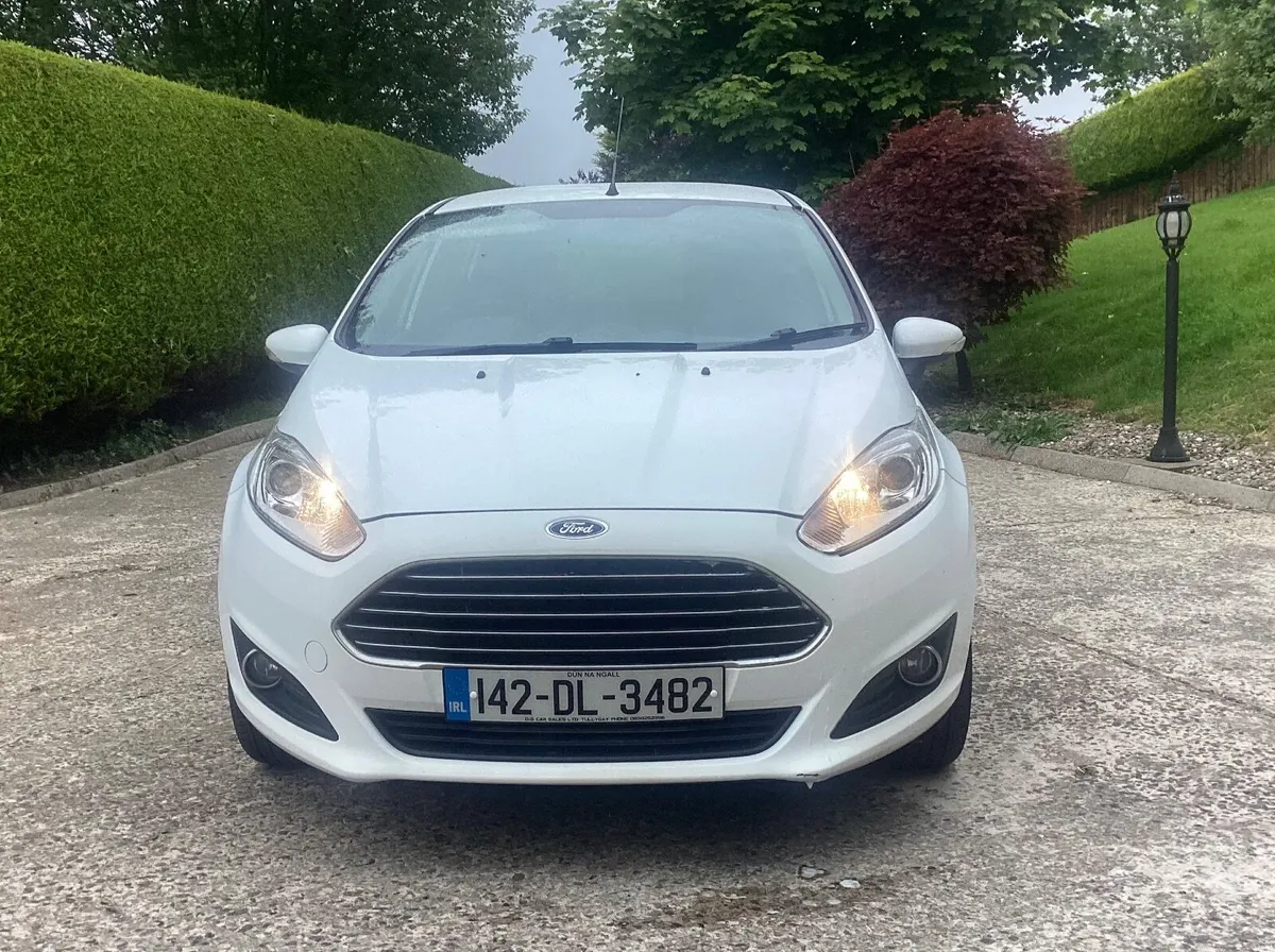 2014 Ford Fiesta 1.2 Zetec 87,000 miles - Image 2