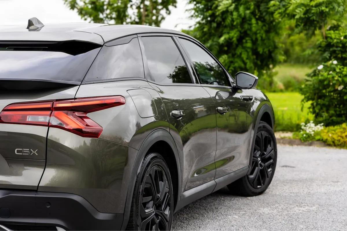 Citron C5X plug in hybrid - Image 3