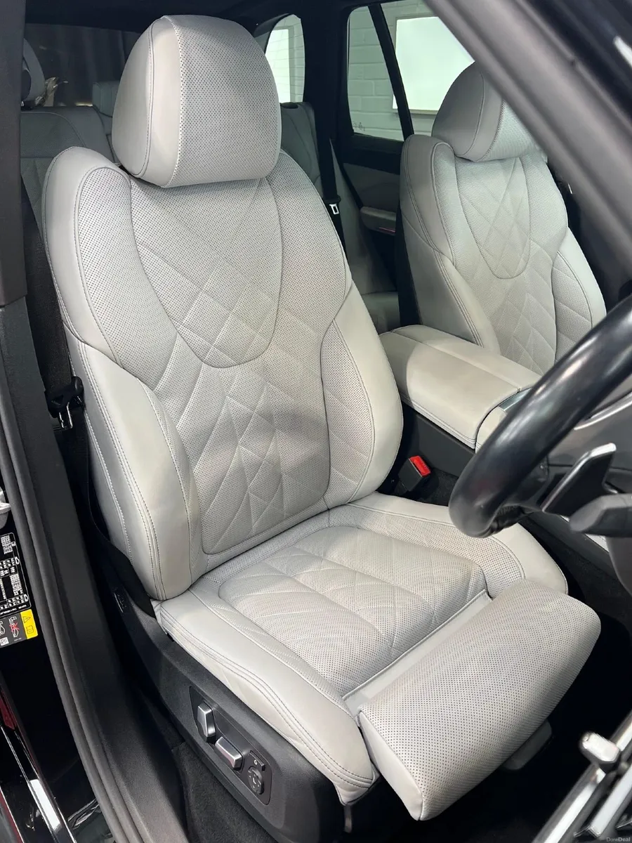 BMW X5 DUBLIN REG DEMO 2023 50e FACTORY CARBON KIT - Image 4