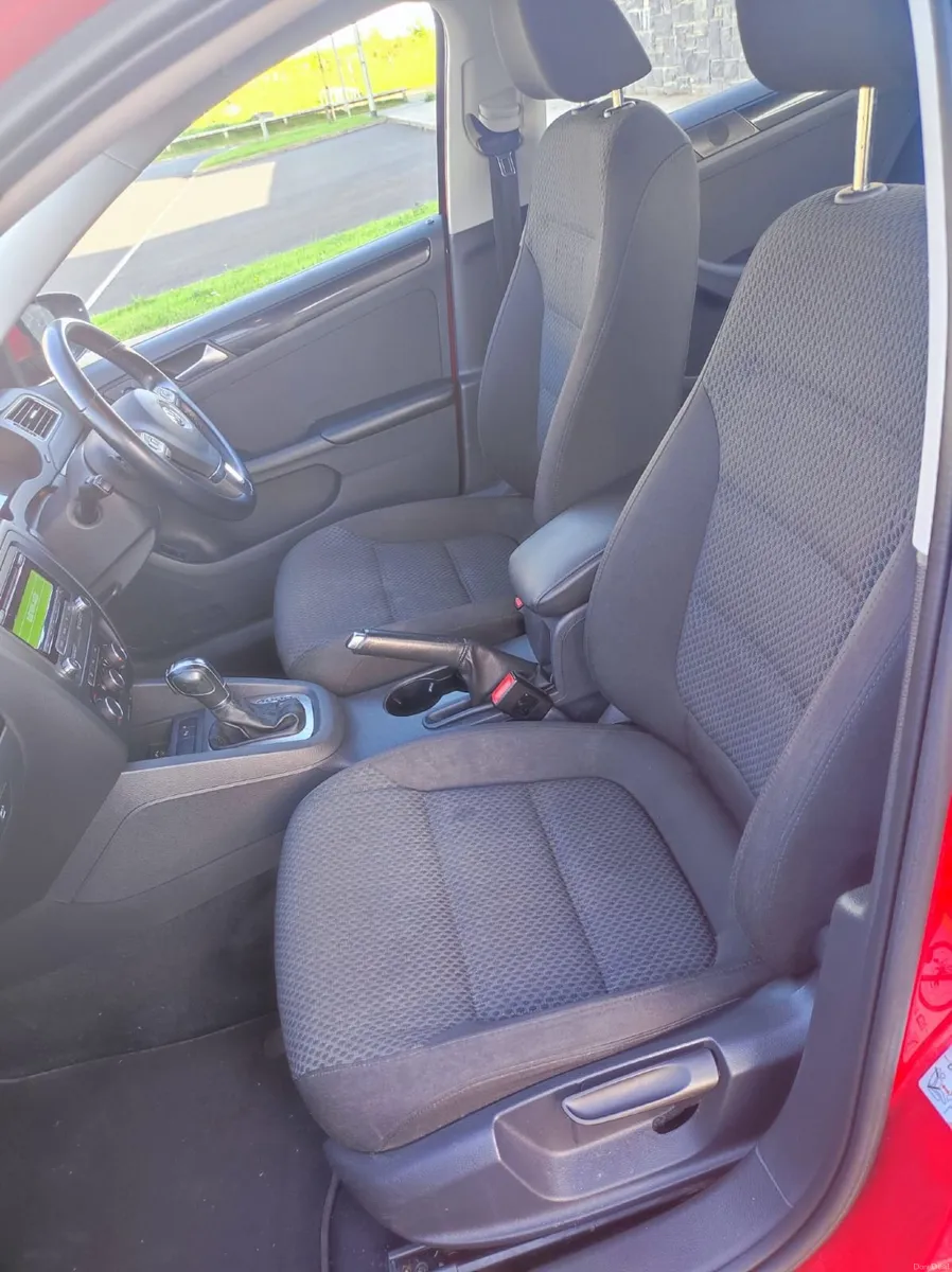 Volkswagen Jetta 2013 - Image 3