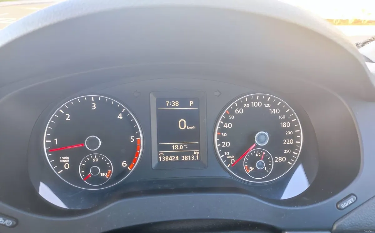 Volkswagen Jetta 2013 - Image 4