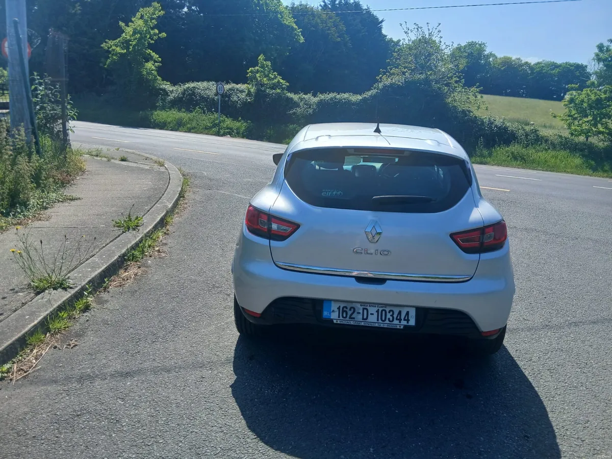 Renault Clio 2016 petrol 1.2 - Image 4