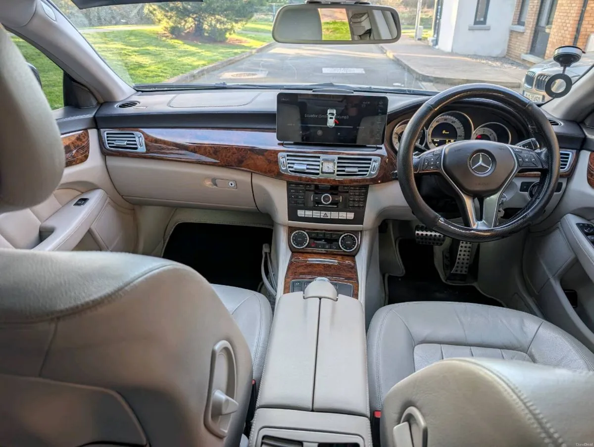 Mercedes-Benz CLS 2011 - Image 4