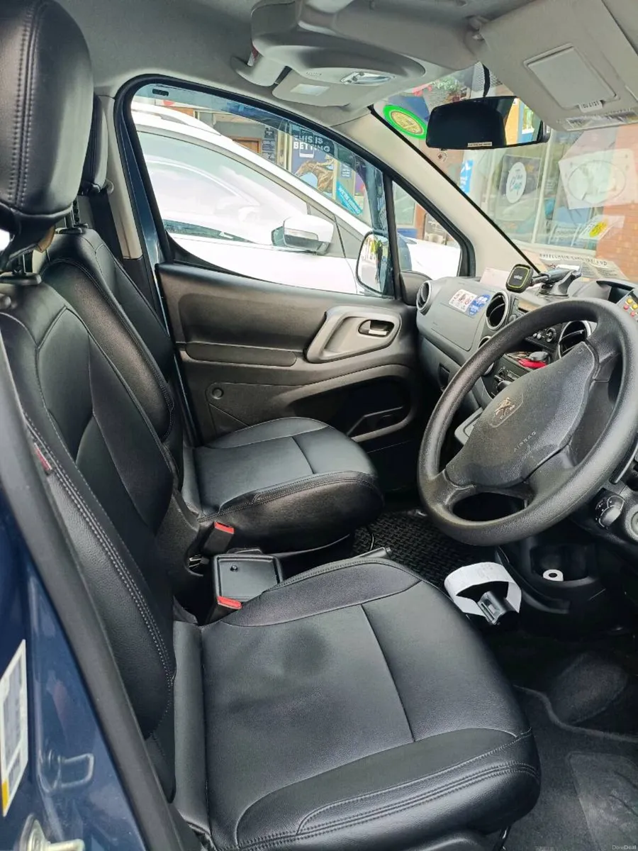 AUTOMATIC Wheelchair Taxi FRESH NCT TAX - Image 6