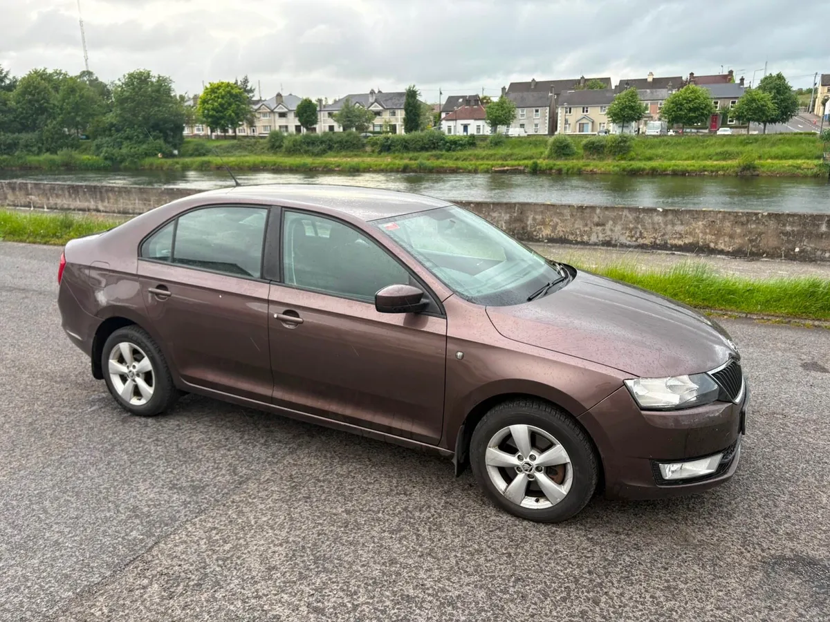 2015 Skoda Rapid 1.6 Diesel NCT 11/26 TAX 07/26 - Image 4