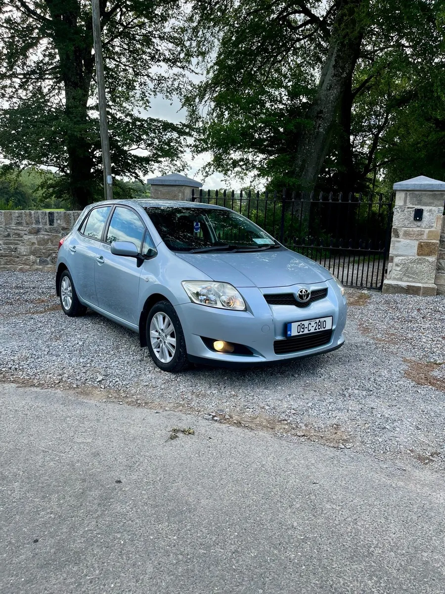 Toyota Auris - Image 2