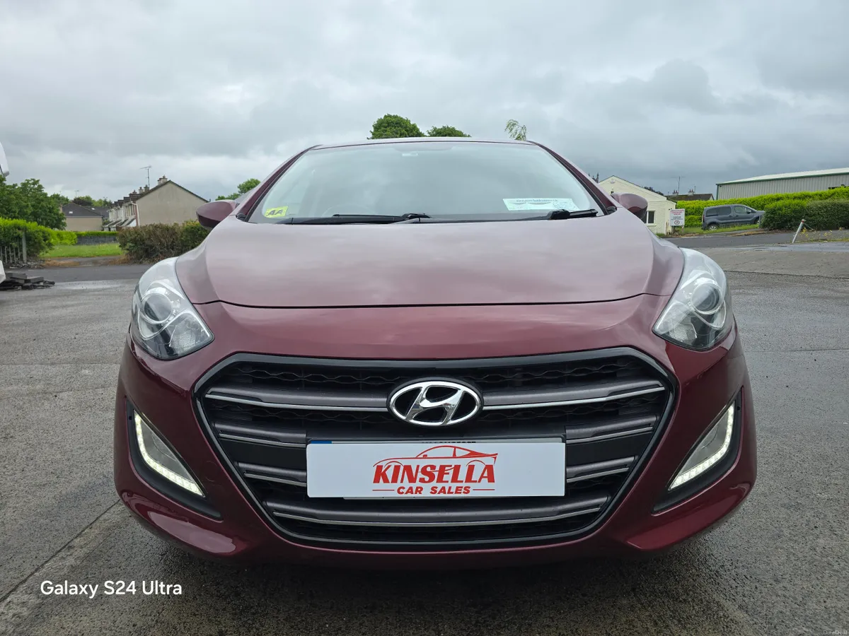 Hyundai i30  1.4d Mint Condition - Image 2